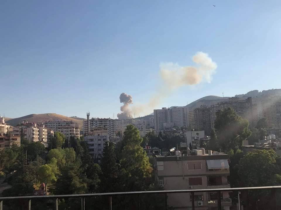 دام برس : دام برس | مصدر عسكري: انفجار مستودع ذخيرة غرب دمشق