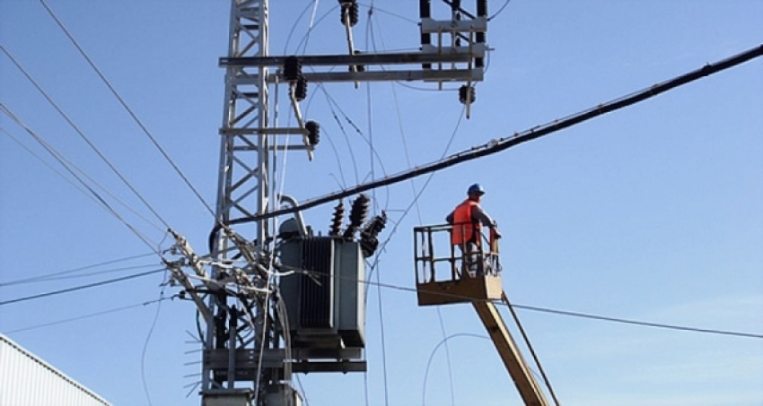 دام برس : دام برس | انهيار أبراج التوتر الكهربائي يقطع الكهرباء عن بلدات في دير الزور
