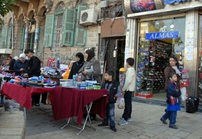 دام برس : دام برس | محافظة دمشق تقوم بحملة لوقف زحف الإشغالات المخالفة على الأرصفة
